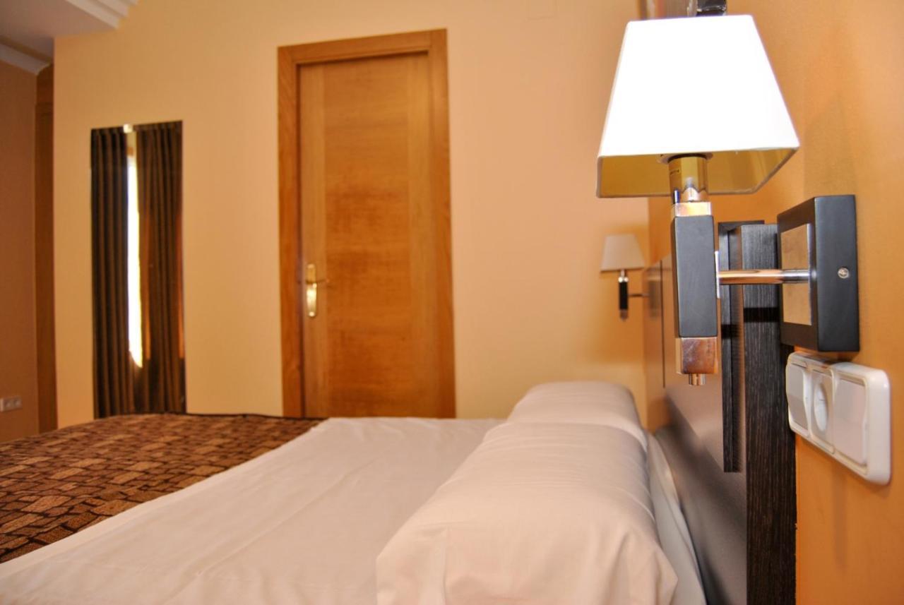 Hotel Reigosa Понтеведра Экстерьер фото